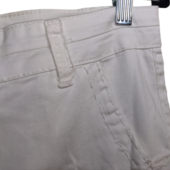 Touch Me White Crop Pants 👖✨ Size 5/6 - Picture 6 of 10